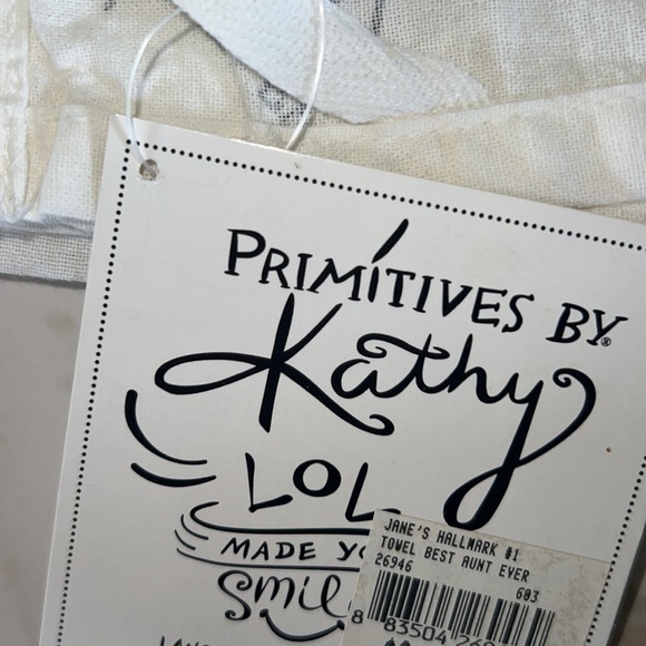 Best Aunt Ever kitchen towel tea towel, new with tags, 28” x 28” - Picture 9 of 16